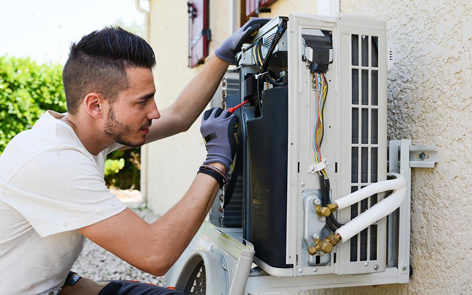 technicien électricien Paris 1